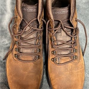 Mens new sketchers boots.   Size 91/2